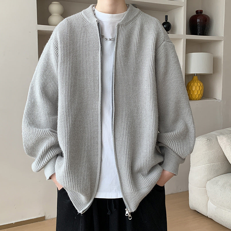 Unisex Oversize-Rippstrick-Cardigan mit Zwei-Wege-Reißverschluss und minimalem Stehkragen Nord Taschen