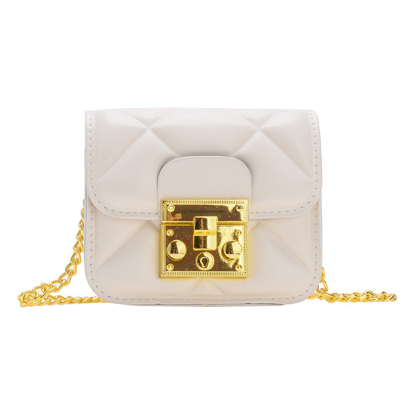 Damen Handtasche mit elegantem Steppmuster und goldenen Akzenten Nord Taschen