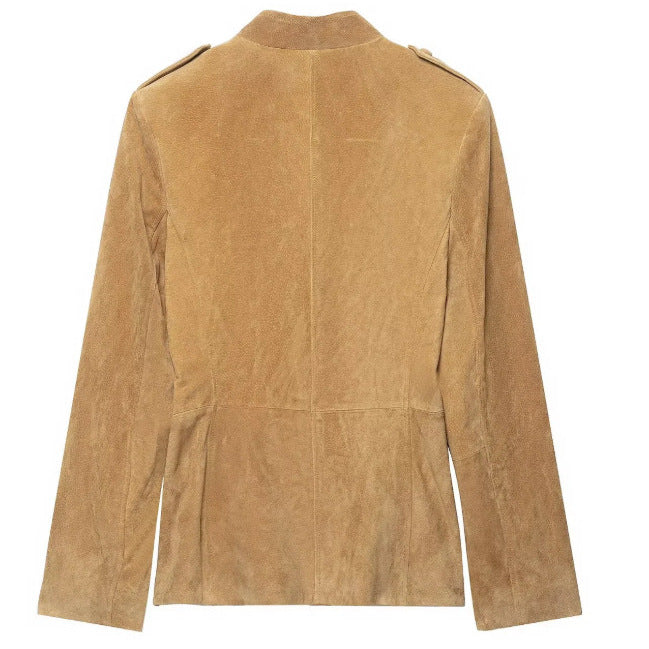 Damen Taillierte Wildlederjacke im Military‑Look mit Stehkragen, aufgesetzten Pattentaschen und verdeckter Knopfleiste Nord Taschen