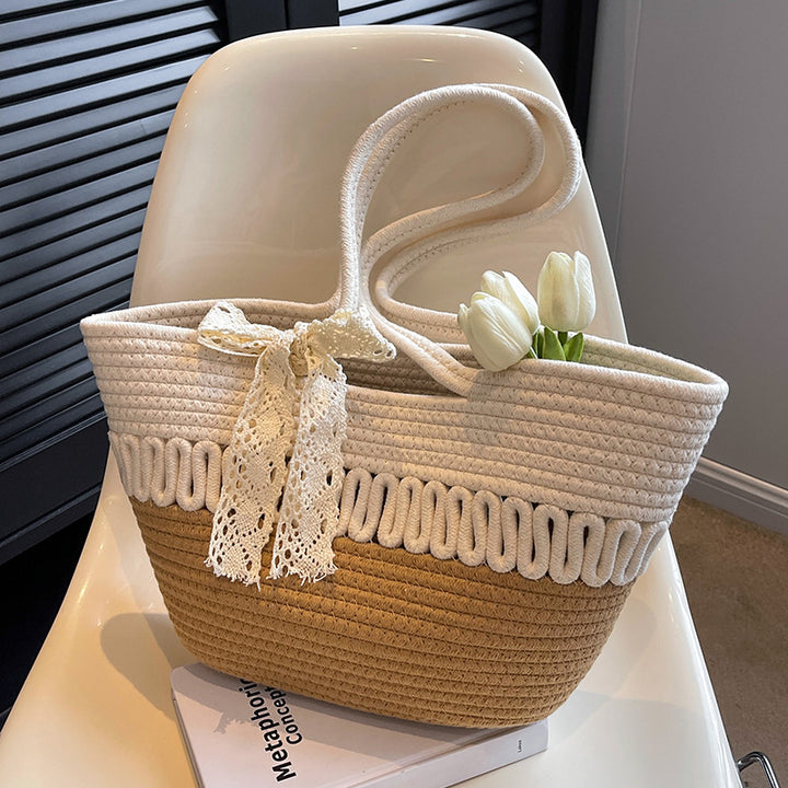 Damen Tragetasche mit elegantem Häkelmuster und verspielten Spitzenakzenten Nord Taschen