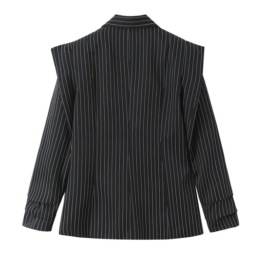 Damen Zweireihiger Oversize-Blazer mit markanten Schulterpolstern und Nadelstreifen Nord Taschen