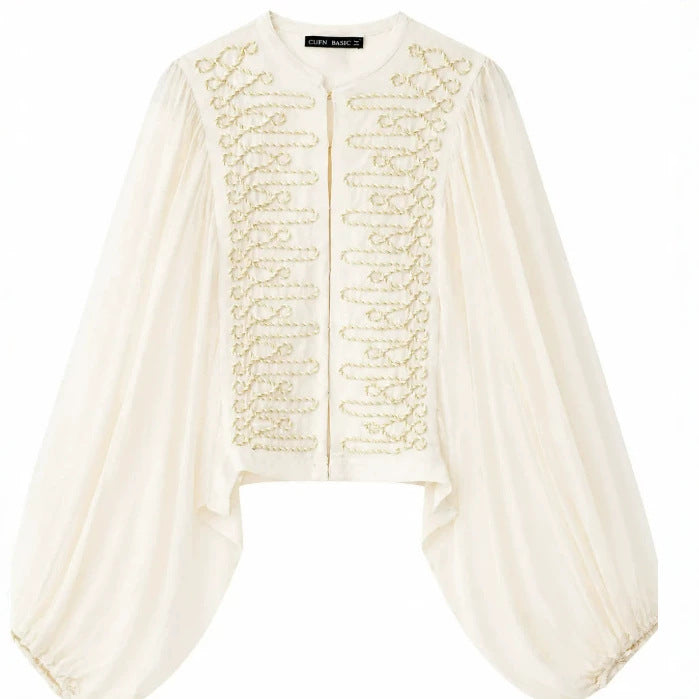 Damen Kurzbluse im Folklore‑Militärstil mit voluminösen Bischofärmeln Nord Taschen