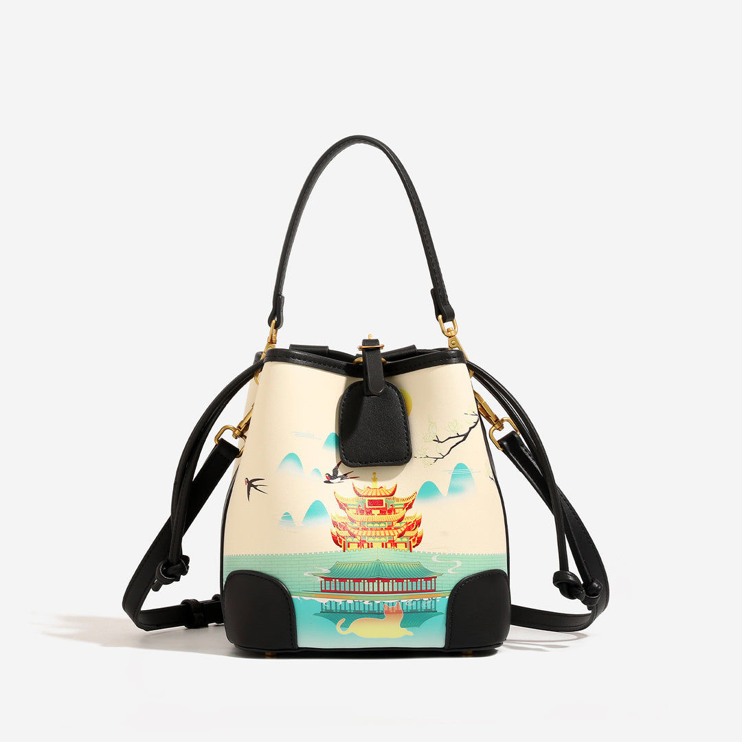 Damen Umhängetasche mit farbenfrohem Landschaftsdesign und praktischen Innenfächern Nord Taschen