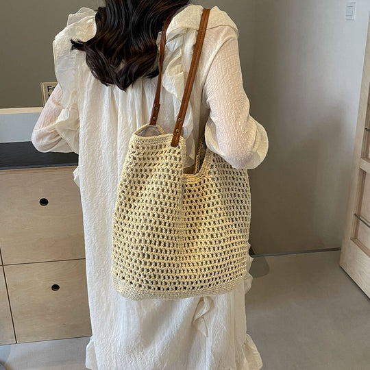 Damen Hobo-Tasche aus geflochtenem Material mit luxuriösen Ledergriffen Nord Taschen