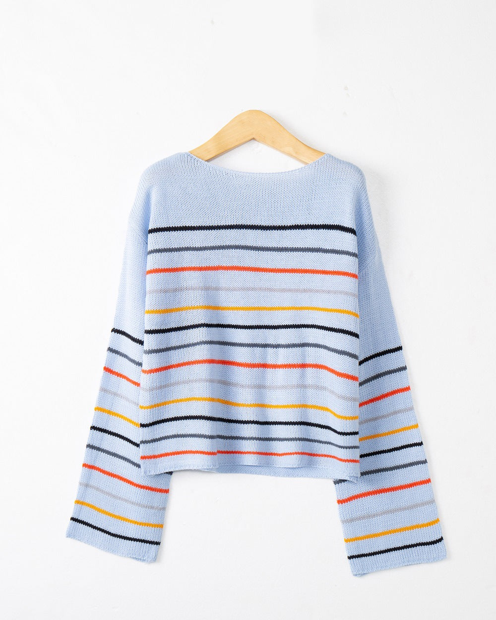 Damen Kurzgeschnittener Feinstrick-Pullover mit Rundhalsausschnitt, mehrfarbigen Horizontalstreifen und überschnittenen Schultern Nord Taschen