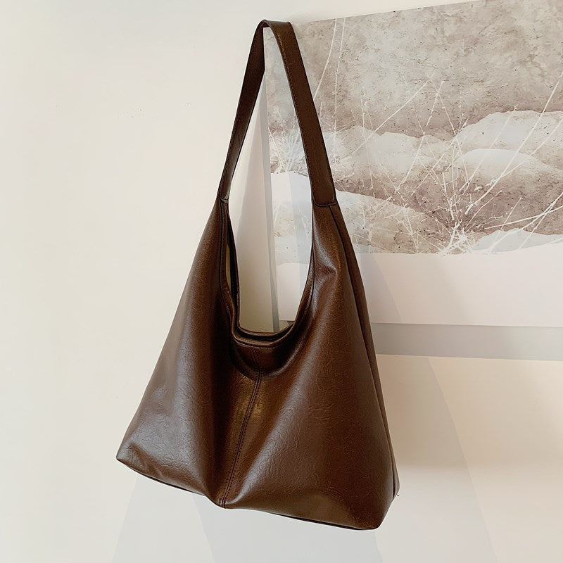 Damen geräumige Ledertasche mit weichem Griff Nord Taschen