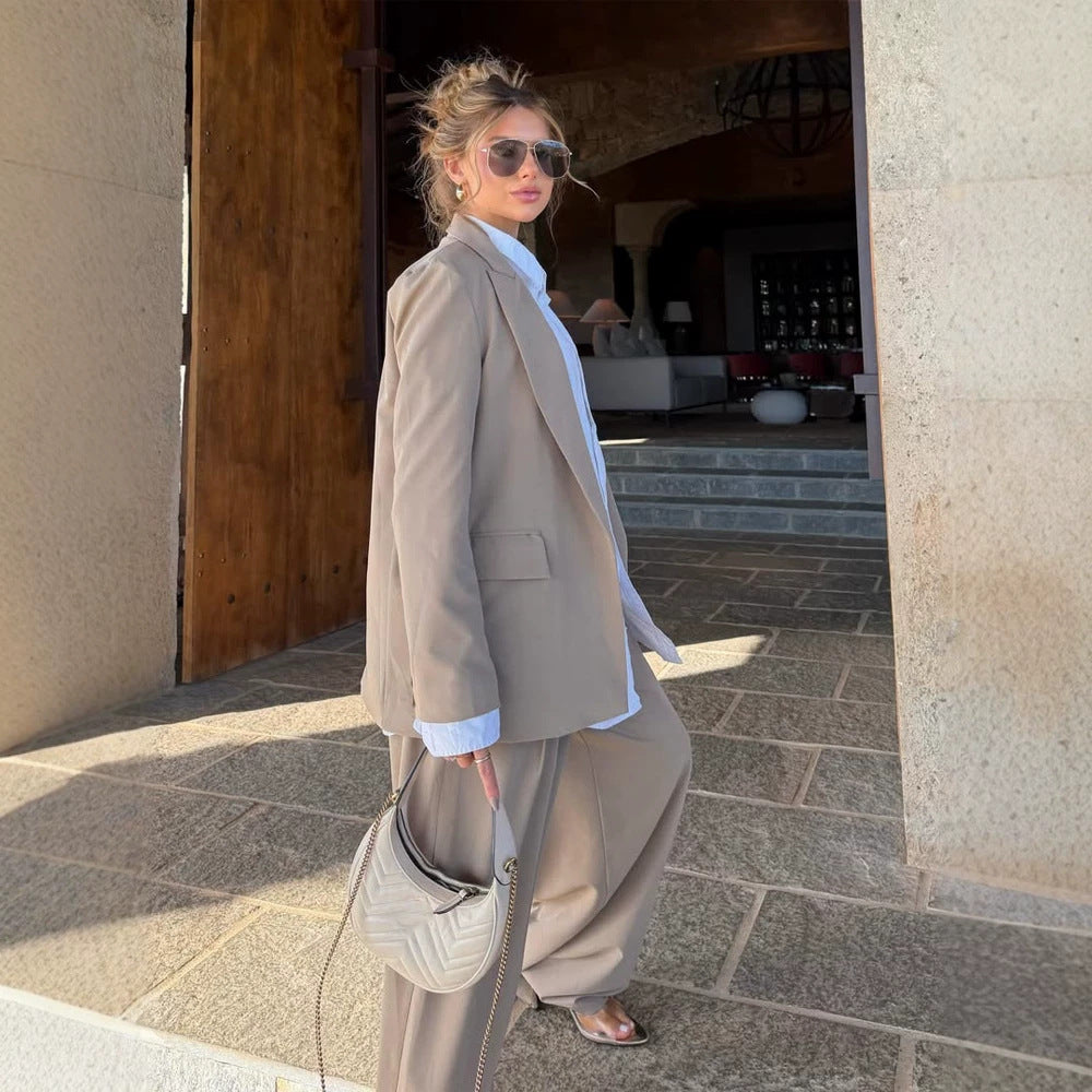 Damen Dreiteiliges Tailoring-Set mit Korsagen-Top, Oversized-Blazer und plissierter Weitbein-Hose Nord Taschen
