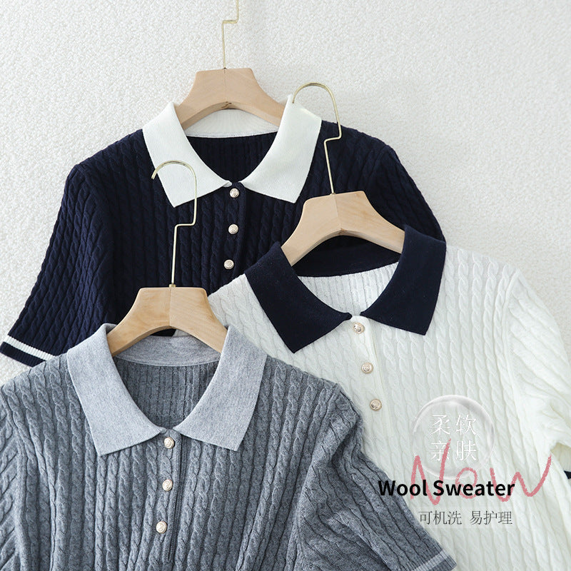 Damen Kurzarm Strickpoloshirt mit Zopfmuster und Kontrastkragen Nord Taschen