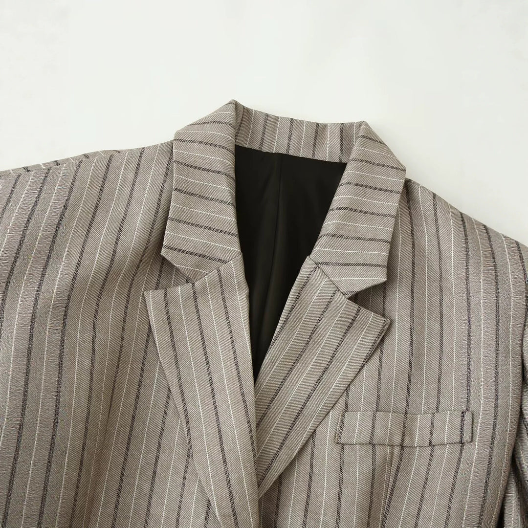 Damen Taillierter Leinenmix-Blazer mit Nadelstreifen, Pattentaschen und Taillengürtel-Detail Nord Taschen