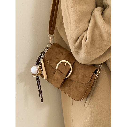 Damen Umhängetasche aus hochwertigem Wildleder mit elegantem Schnallenverschluss Nord Taschen