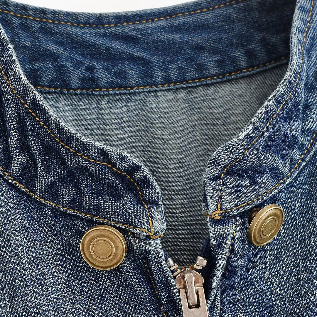 Damen Jeansjacke im Military‑Stil mit Stehkragen, doppelter Zierknopfleiste und Schulterklappen Nord Taschen