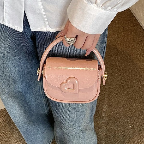 Damen Umhängetasche mit herzförmiger Applikation Nord Taschen