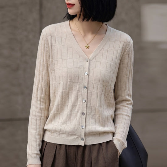 Damen V‑Ausschnitt-Feinstrickcardigan mit strukturierter Blockoptik und durchgehender Knopfleiste Nord Taschen