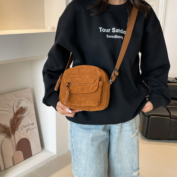 Damen Umhängetasche mit strukturiertem Cord-Design und praktischen Fächern Nord Taschen