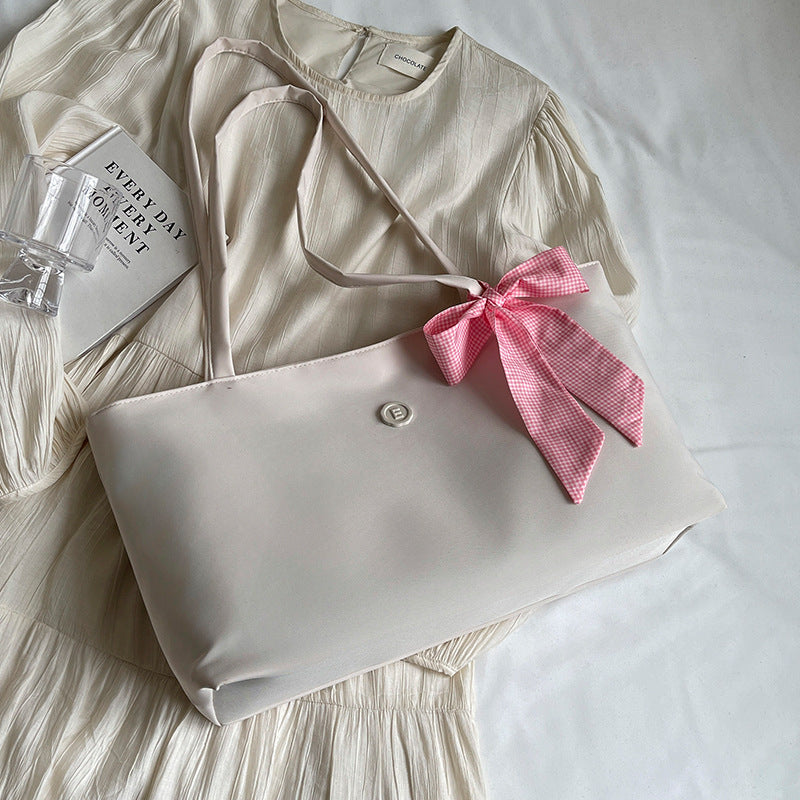 Damen elegante Beuteltasche mit dekorativem Schleifen-Detail Nord Taschen