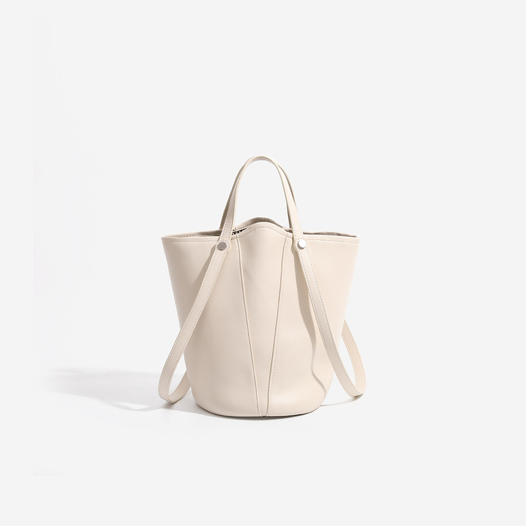 Damen Beuteltasche mit modernem Schnitt und verstellbarem Trageriemen Nord Taschen