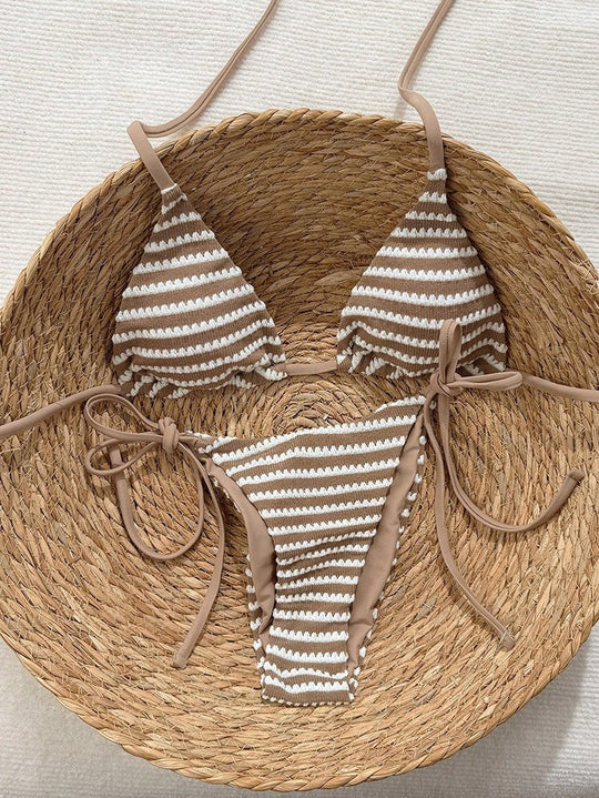 Damen Triangel-Bikini mit modischem Streifenmuster und verstellbaren BindNord Taschenändern Nord Taschen