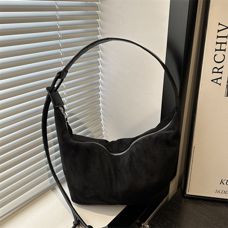 Damen Umhängetasche aus hochwertigem Wildleder mit elegantem Reißverschluss Nord Taschen