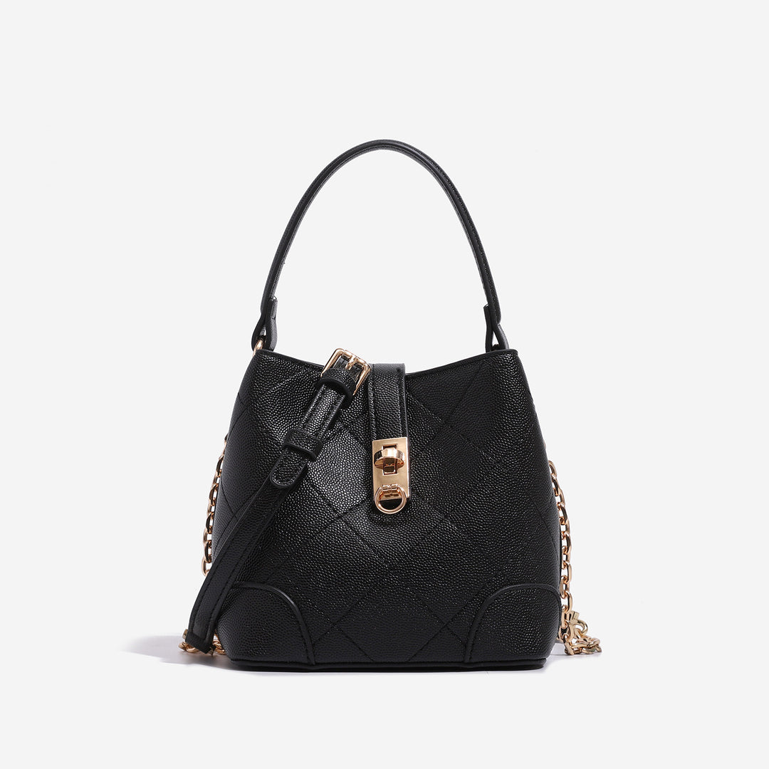 Damen Hobo-Tasche mit elegantem Kettenriemen und strukturiertem Design Nord Taschen