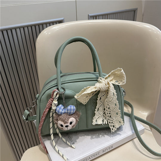 Damen Mini-Handtasche mit verspieltem Tiermotiv und charmantem Anhänger Nord Taschen