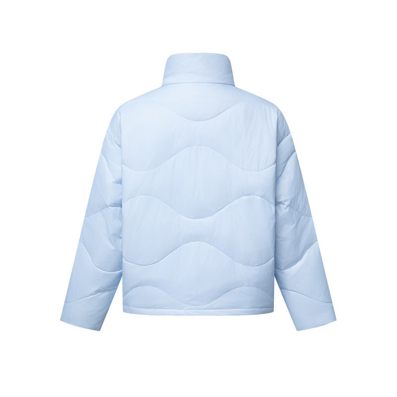 Damen Kurz geschnittene wattierte Steppjacke mit Wellensteppung und hohem Stehkragen Nord Taschen