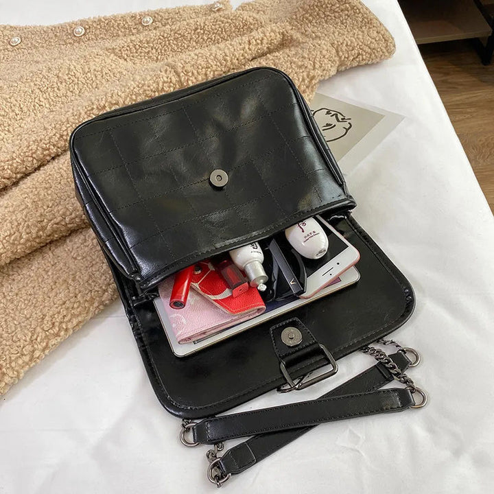 Damen Schultertasche mit elegantem Steppmuster und abnehmbarem Kettenriemen Nord Taschen