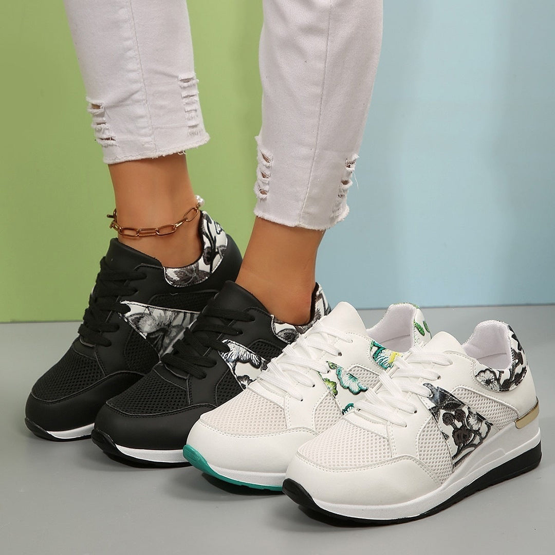 Damen Sneakers mit floralen Applikationen und dämpfender Sohle Nord Taschen