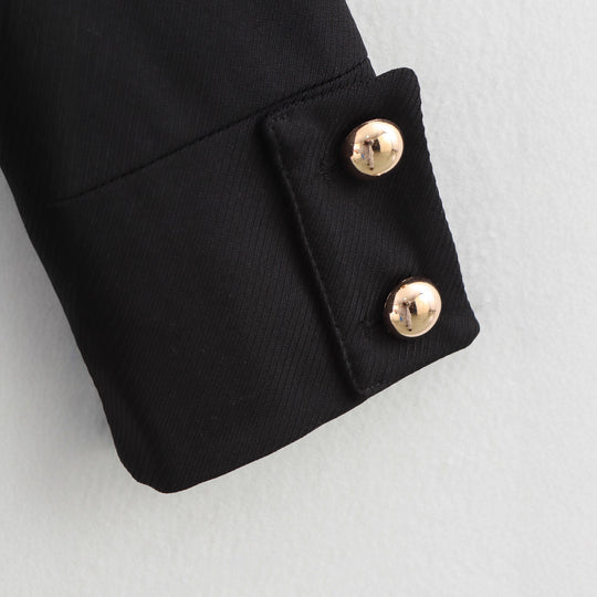 Damen Taillierter Kurzblazer mit Stehkragen und goldenen Zierknöpfen Nord Taschen