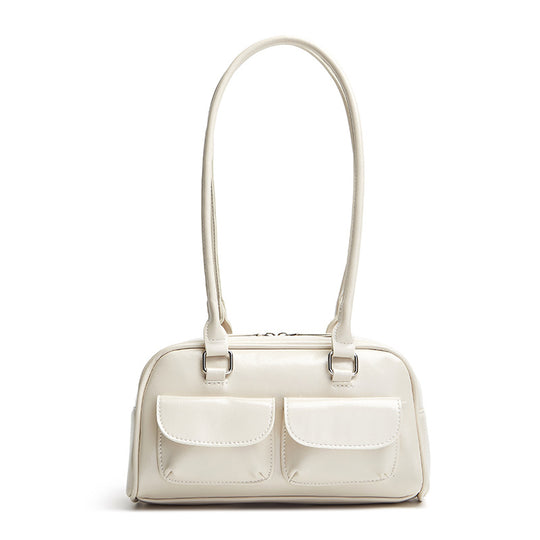 Damen Handtasche mit praktischen Taschen und glänzender Oberfläche Nord Taschen