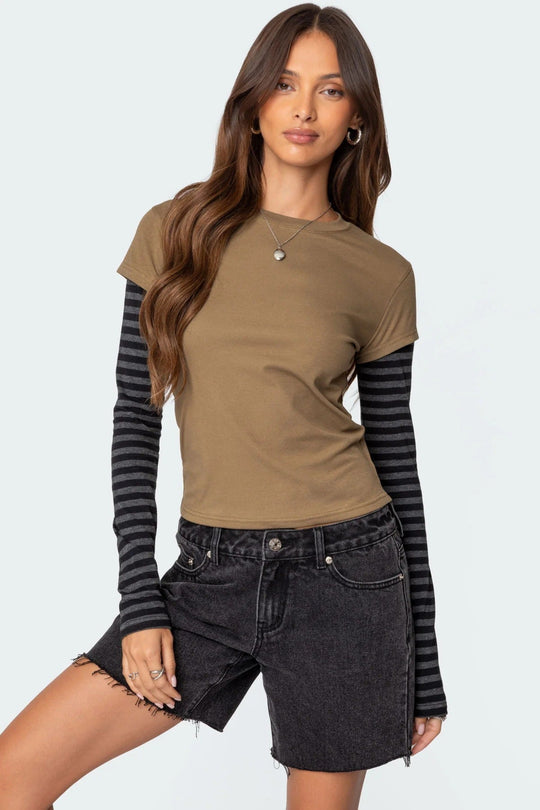 Damen modisches Langarmshirt mit einzigartigen Streifen und kurzem Schnitt Nord Taschen
