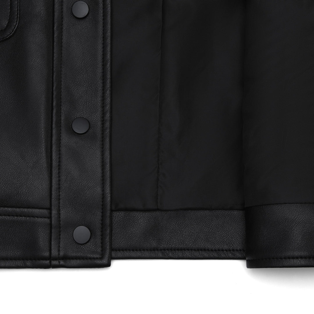 Damen Kurzjacke aus Kunstleder mit Rundhals, Druckknopfverschluss und aufgesetzten Taschen Nord Taschen