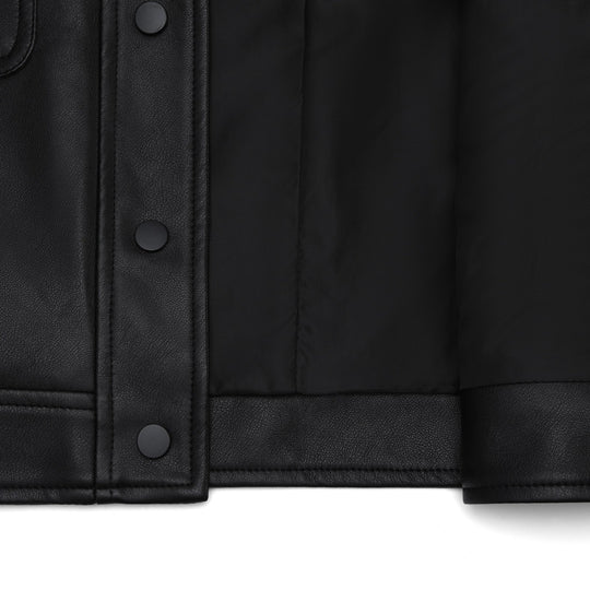 Damen Kurzjacke aus Kunstleder mit Rundhals, Druckknopfverschluss und aufgesetzten Taschen Nord Taschen