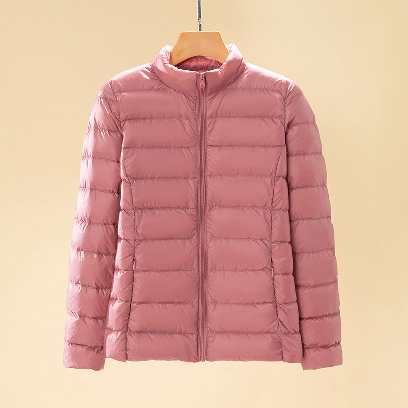 Damen ultraleichte gesteppte Daunenjacke mit Stehkragen und Reißverschluss Nord Taschen