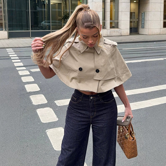 Damen Cropped Cape-Trench mit doppelreihiger Knopfleiste und Schulterklappen Nord Taschen