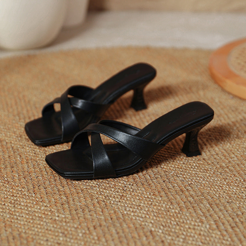 Damen Sandalen mit elegantem Blockabsatz und geschmackvollem Kreuzriemen