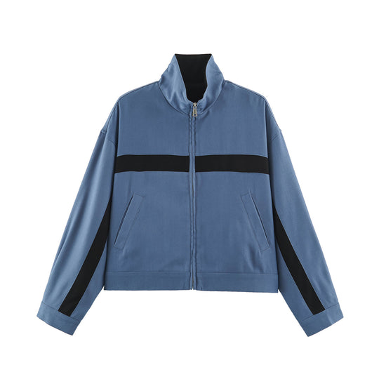 Unisex Kurz geschnittene Trackjacke mit Stehkragen, Kontraststreifen und Reißverschluss Nord Taschen