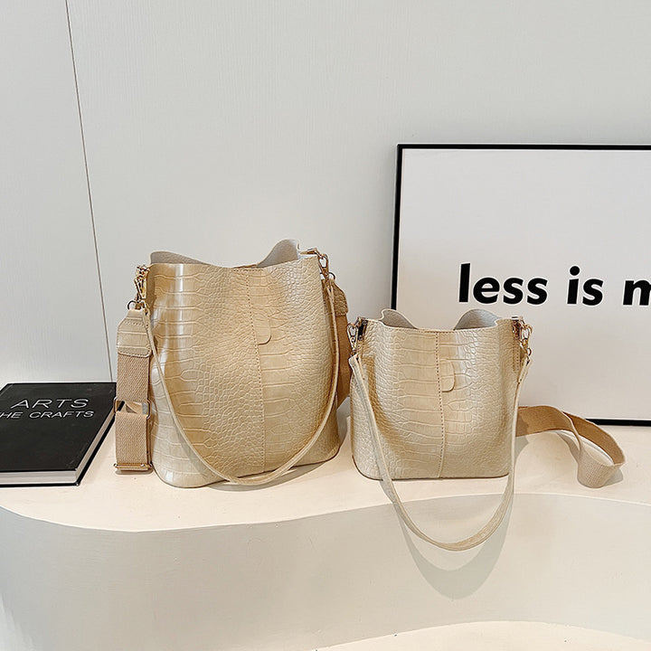 Damen-Handtasche im stilvollen Krokodil-Look mit verstellbarem Schulterriemen | Nord Taschen