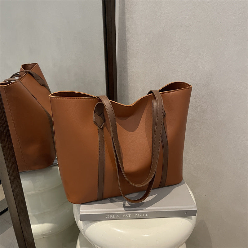 Damen elegante Shopper-Tasche mit strukturierten Falten und praktischem Innenraum Nord Taschen