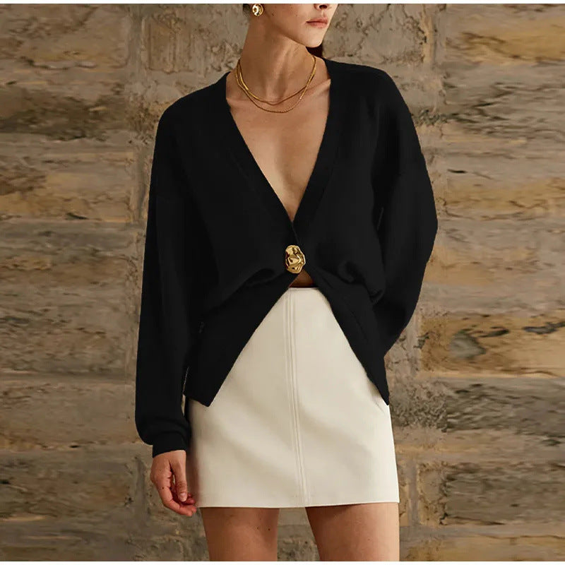 Damen 500+ Cropped‑Cardigan mit Taillenraffung, tiefem V‑Ausschnitt und großem Zierknopf Nord Taschen