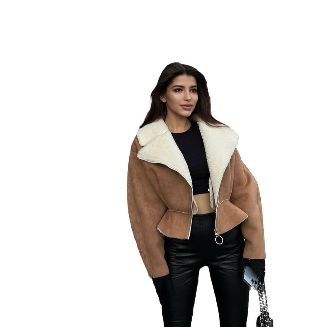 Damen Kurze Lammfellimitat-Bikerjacke mit Oversize-Kragen und asymmetrischem Reißverschluss Nord Taschen