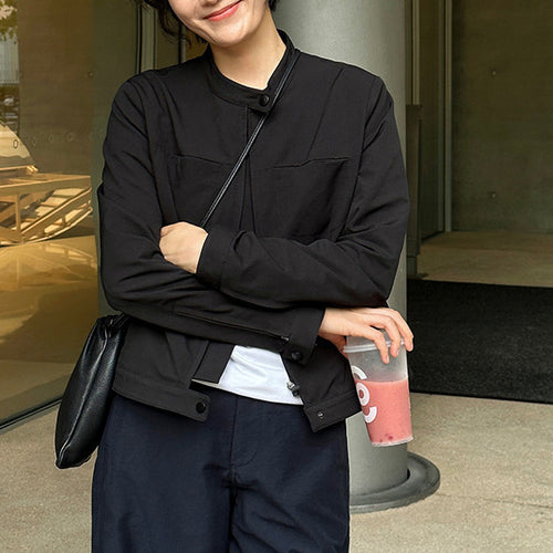Damen urbane Übergangsjacke mit minimalistischen Details Nord Taschen