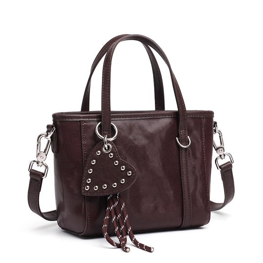 Damen modische Handtasche mit Herzanhänger und abnehmbarem Schulterriemen Nord Taschen