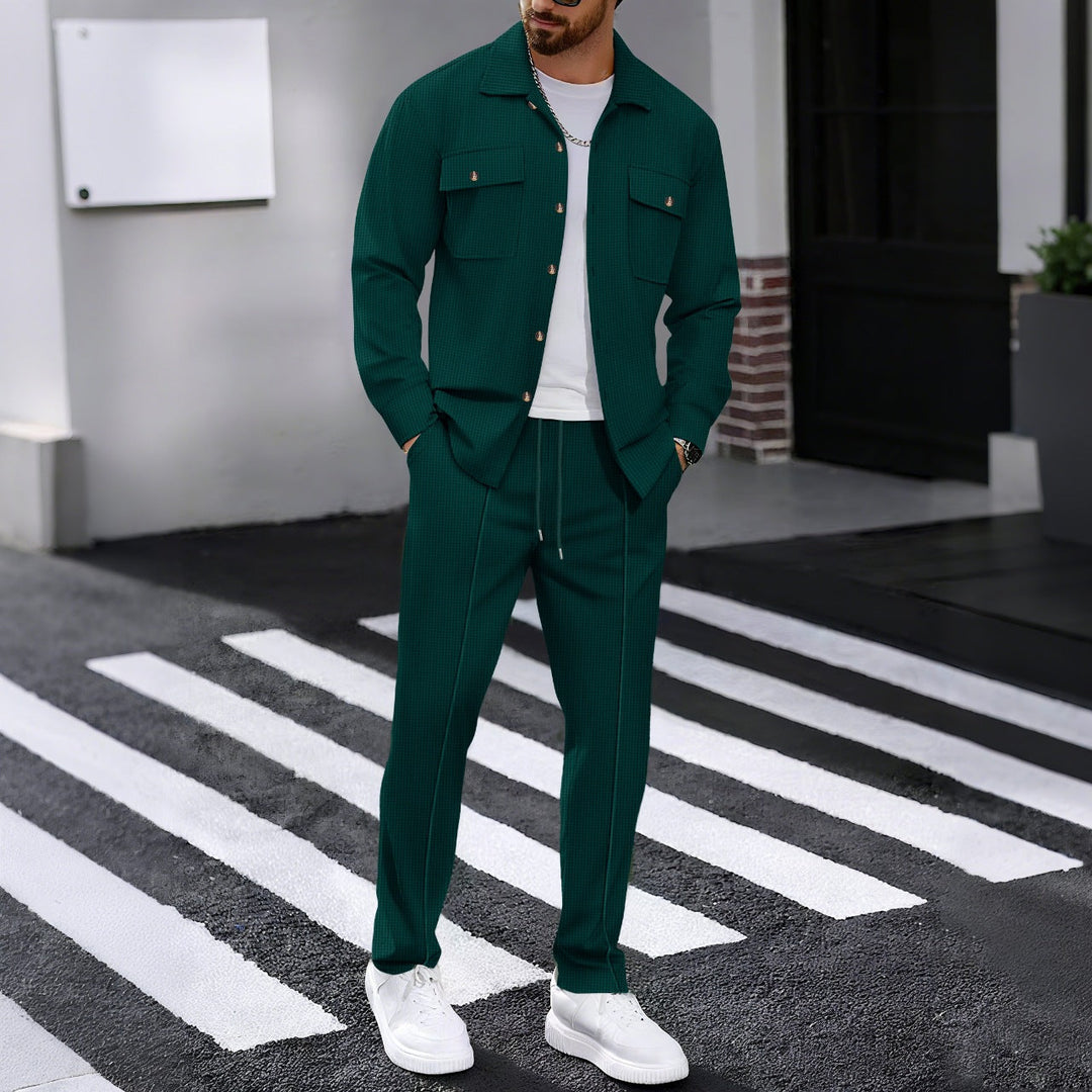Herren modisches Freizeit-Set mit strukturierter Jacke und bequemen Hosen