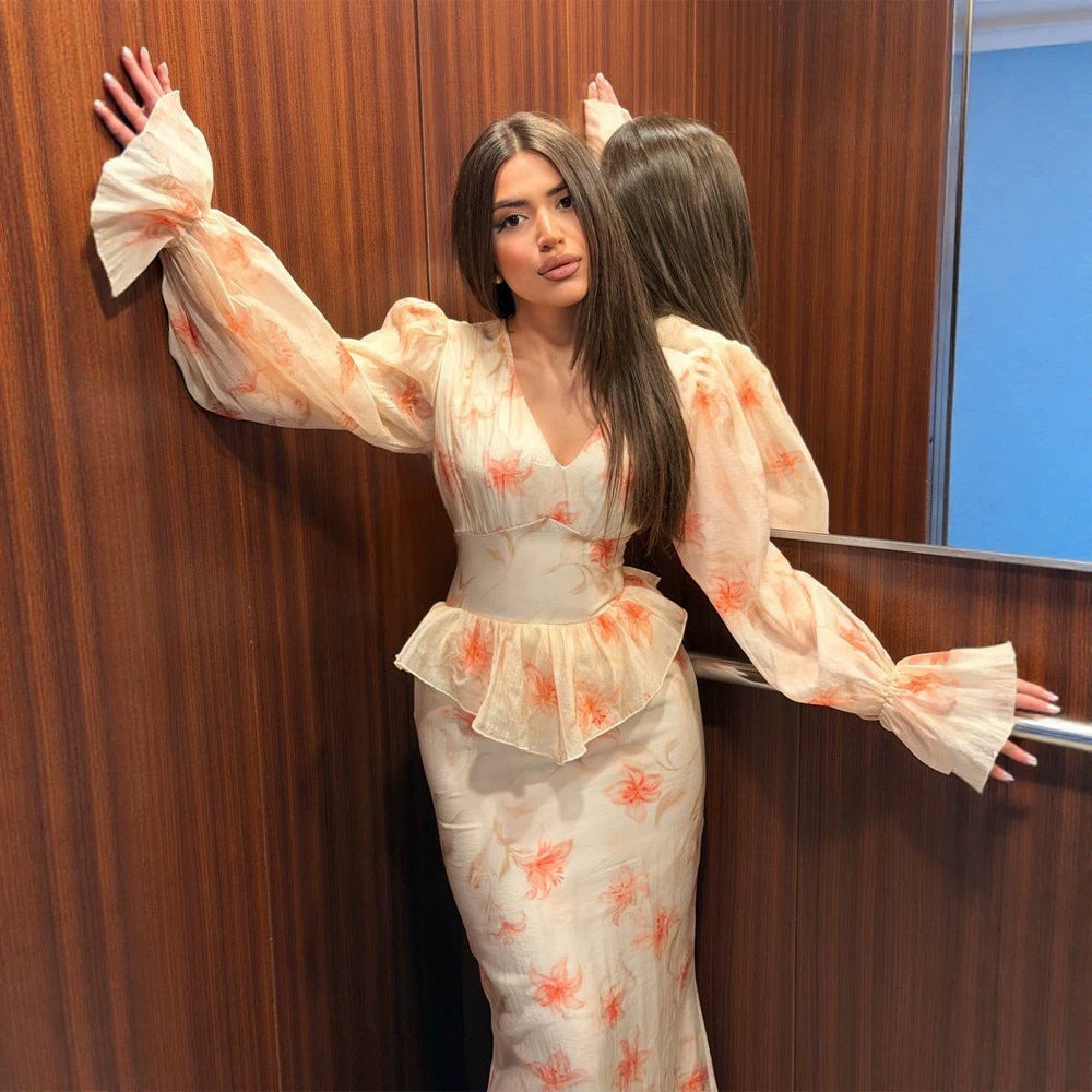 Damen Midaxi-Kleid mit Schößchen, V-Ausschnitt und voluminösen Puffärmeln Nord Taschen