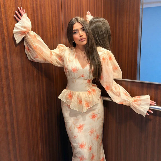 Damen Midaxi-Kleid mit Schößchen, V-Ausschnitt und voluminösen Puffärmeln Nord Taschen