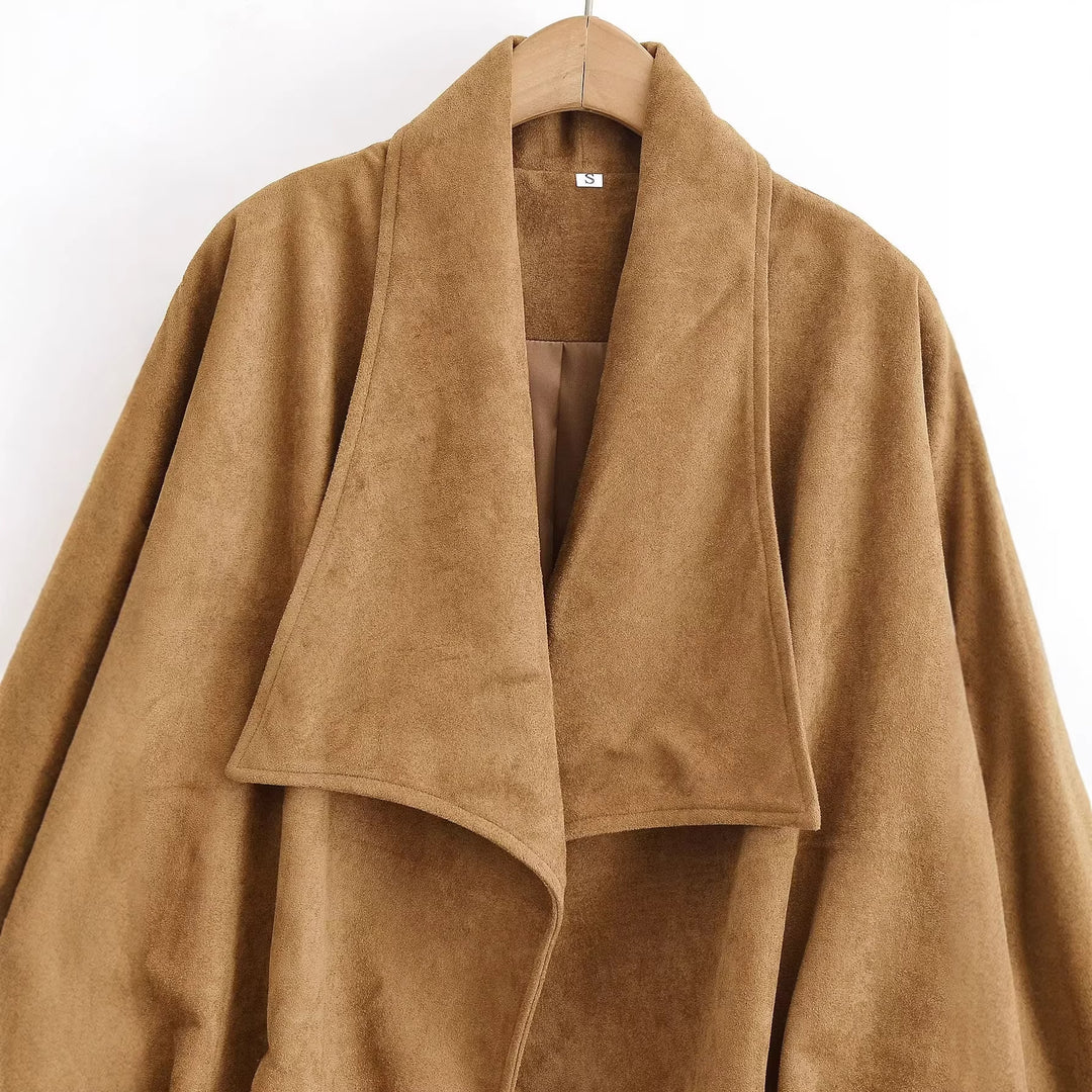 Damen Kurzjacke in Wildlederoptik mit Wasserfallkragen und balloniertem Saum Nord Taschen