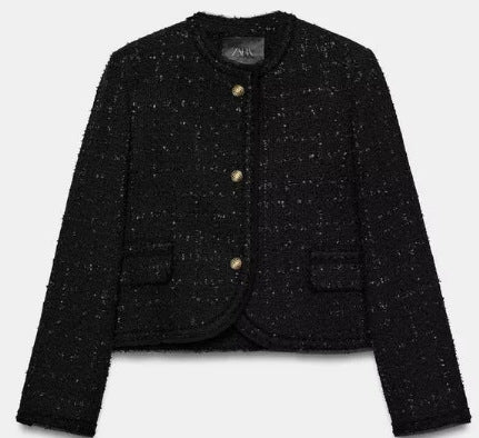 Damen Kurztaillierte Bouclé‑Tweed‑Kastenjacke mit runden Kanten, goldenen Zierknöpfen und aufgesetzten Taschen Nord Taschen