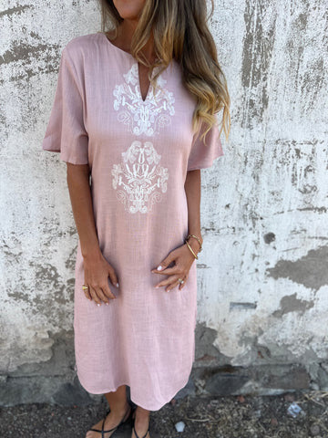 Damen Sommerliches Kleid mit aufwendiger Stickerei