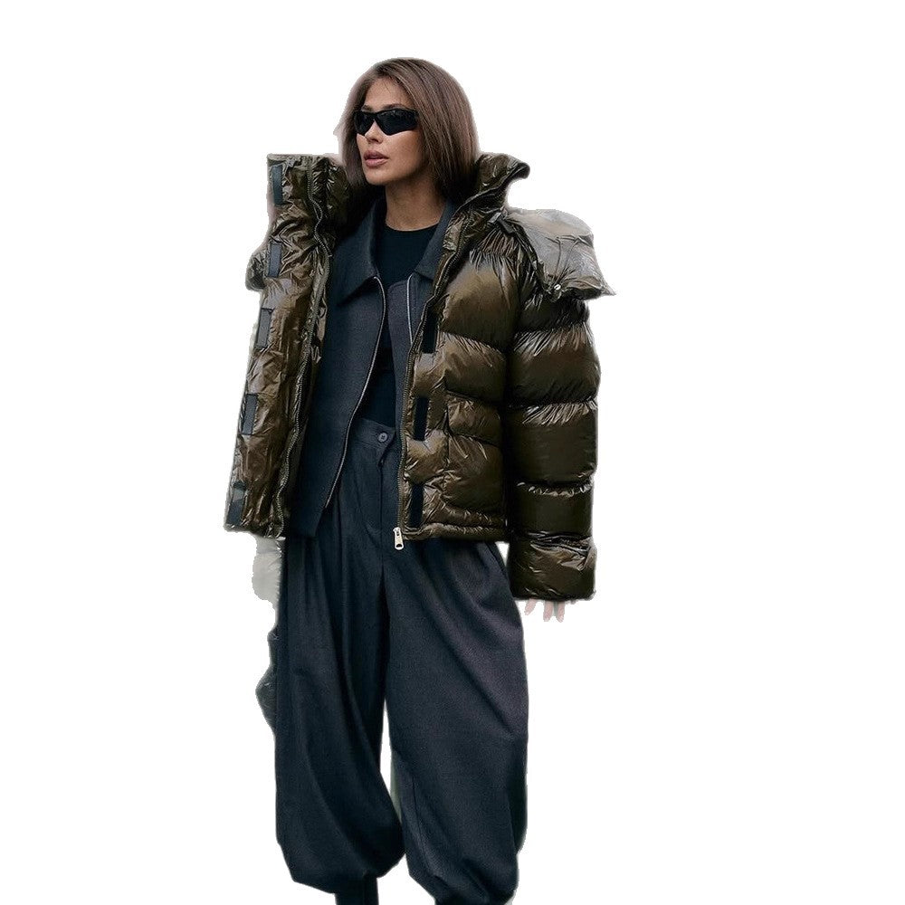 Damen wattierte Kurzjacke mit Hochglanzfinish, Oversize-Schnitt und Kapuze Nord Taschen