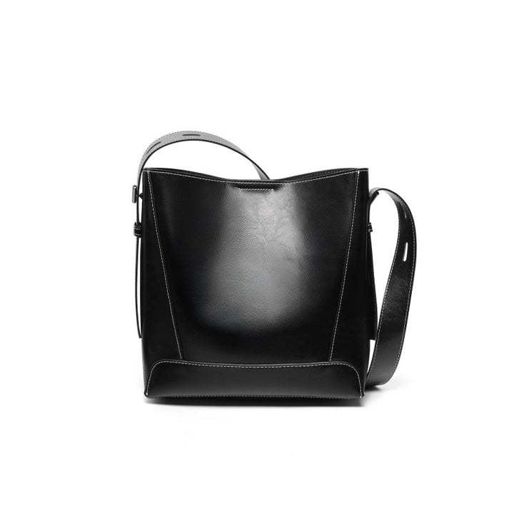 Damen elegante Schultertasche mit strukturierten Akzenten Nord Taschen